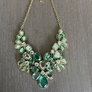 New Sparkling Sage Green rhinestone gold tone statement Necklace